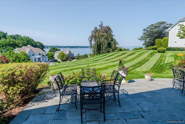 53 Pembroke Drive, Glen Cove, NY 11542