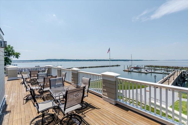 53 Pembroke Drive, Glen Cove, NY 11542