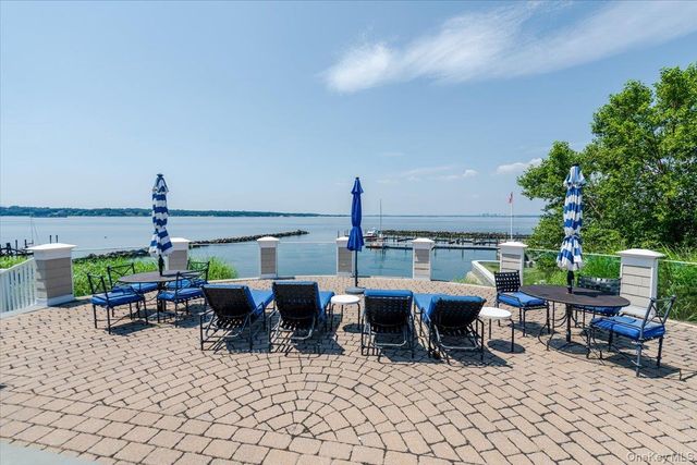 53 Pembroke Drive, Glen Cove, NY 11542