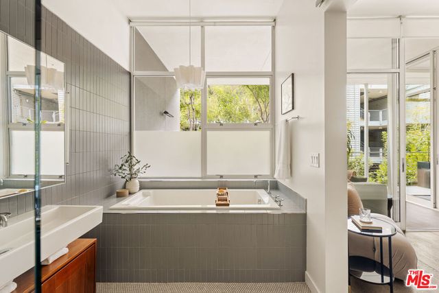 4080 Glencoe Avenue 217, Marina Del Rey, CA 90292