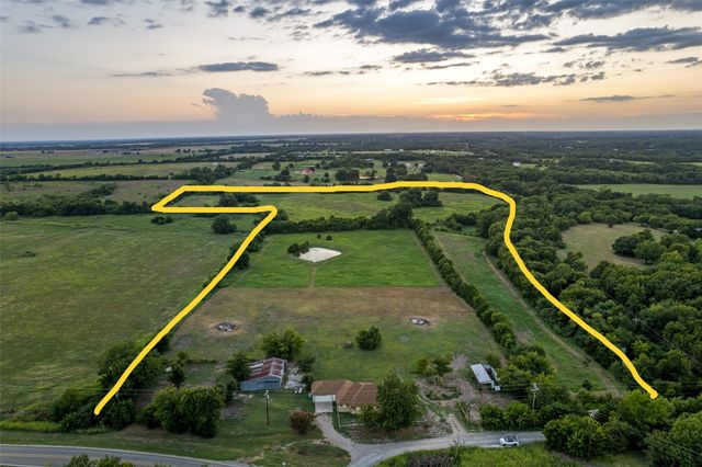 2 County Road 4725, Leonard, TX 75452