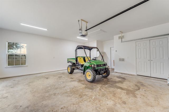 2 County Road 4725, Leonard, TX 75452