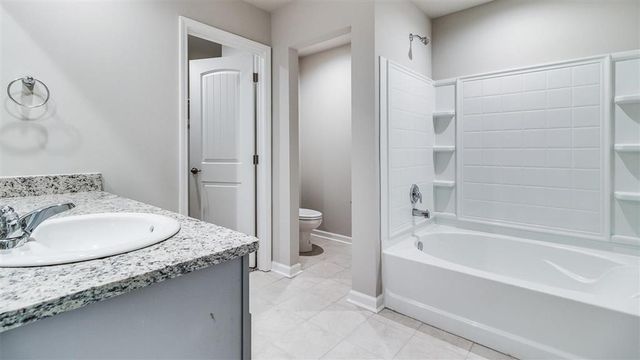 2208 Savannah View Drive, Lake Charles, LA 70607