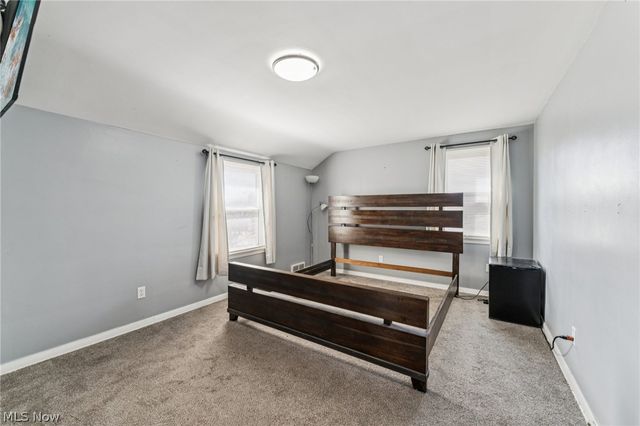 5039 Fairlawn Road, Lyndhurst, OH 44124