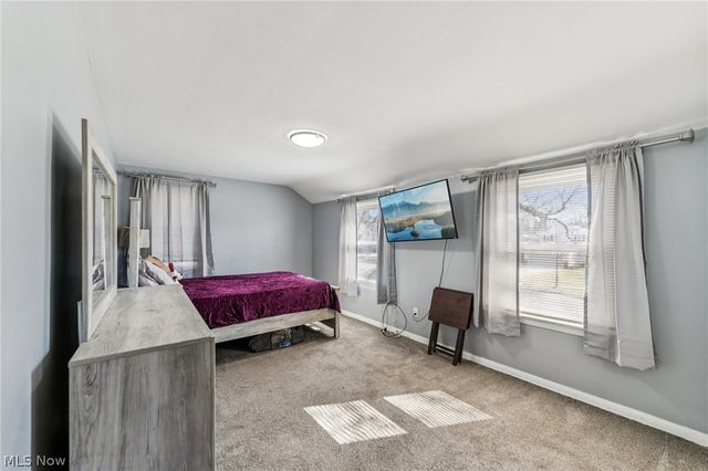 5039 Fairlawn Road, Lyndhurst, OH 44124