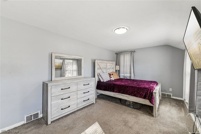 5039 Fairlawn Road, Lyndhurst, OH 44124