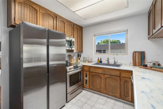 126 Flag Way B, Paso Robles, CA 93446