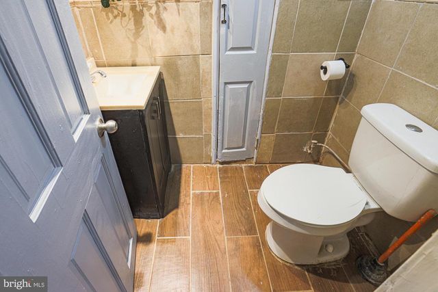 4110 FAIRVIEW AVE, Baltimore, MD 21216