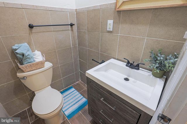 4110 FAIRVIEW AVE, Baltimore, MD 21216