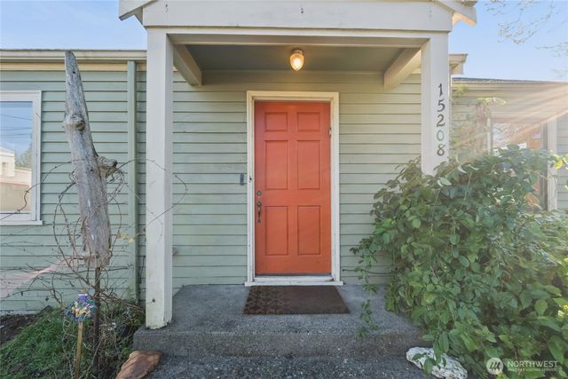 15208 6th Avenue NE, Shoreline, WA 98155