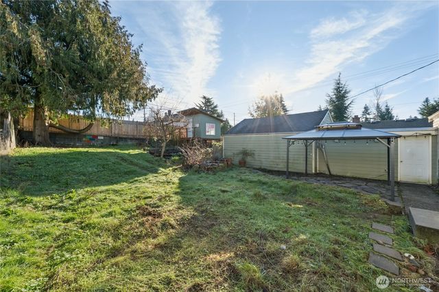 15208 6th Avenue NE, Shoreline, WA 98155