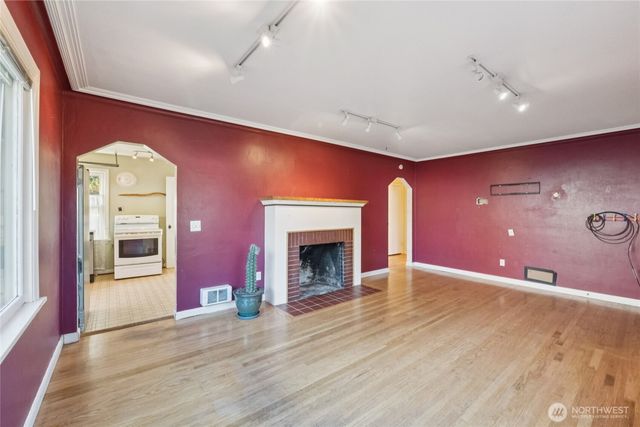 15208 6th Avenue NE, Shoreline, WA 98155