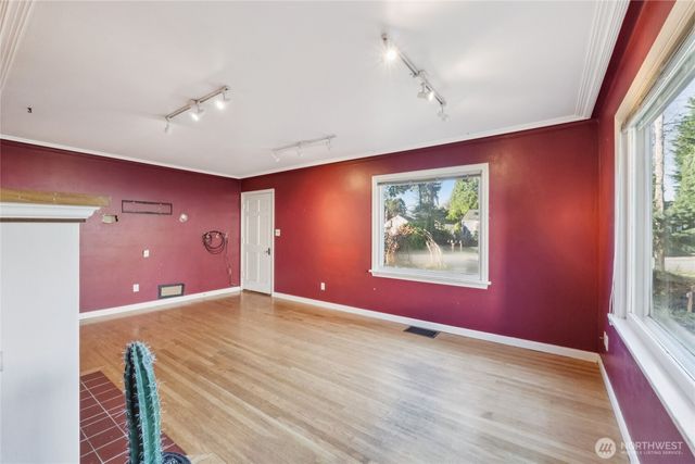 15208 6th Avenue NE, Shoreline, WA 98155