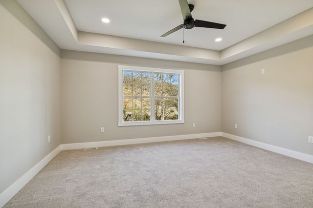 105 Agee Branch Ln, Hickman, TN 38567