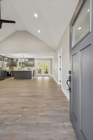 105 Agee Branch Ln, Hickman, TN 38567