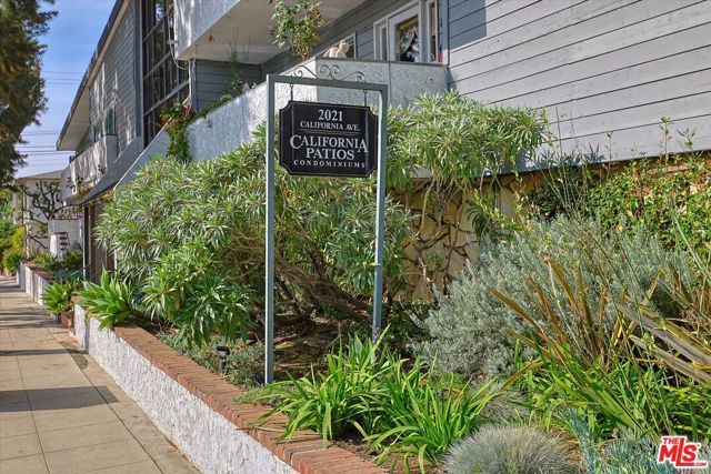 2021 California Avenue 20, Santa Monica, CA 90403