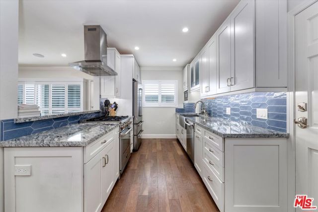 2021 California Avenue 20, Santa Monica, CA 90403