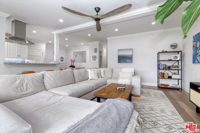 2021 California Avenue 20, Santa Monica, CA 90403