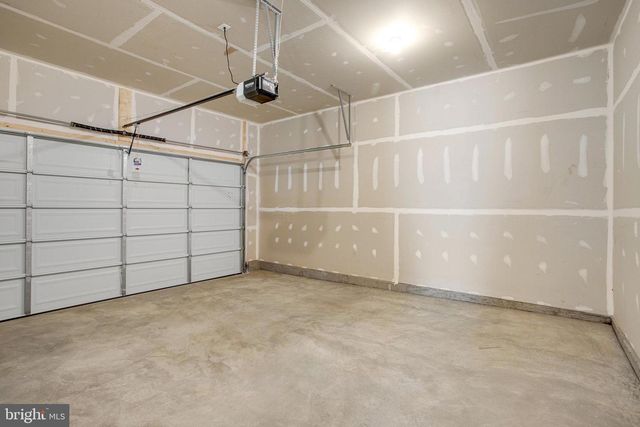 35599 PINE NEEDLE LN, Locust Grove, VA 22508