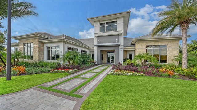 15613 SAN LAZZARO AVENUE, Lakewood Ranch, FL 34211