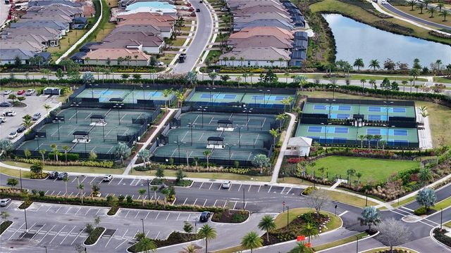 15613 SAN LAZZARO AVENUE, Lakewood Ranch, FL 34211