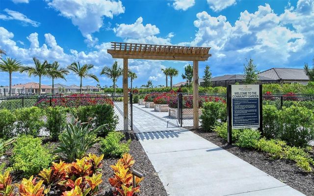 15613 SAN LAZZARO AVENUE, Lakewood Ranch, FL 34211