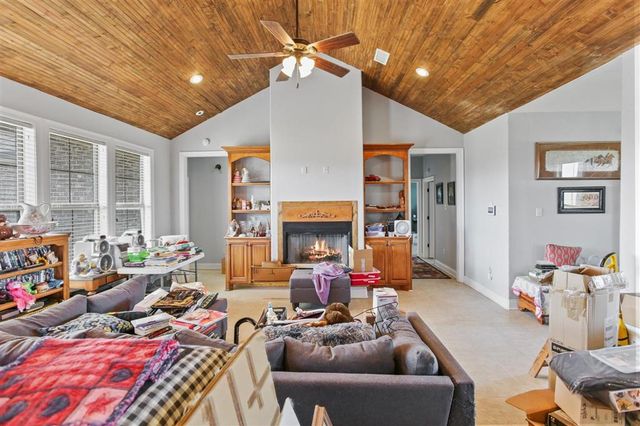 16535 Ja Elle Drive, Iowa, LA 70647