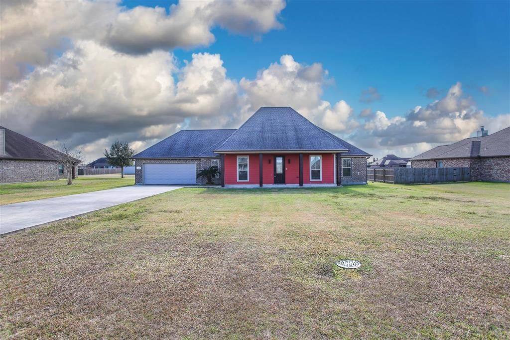 16535 Ja Elle Drive, Iowa, LA 70647