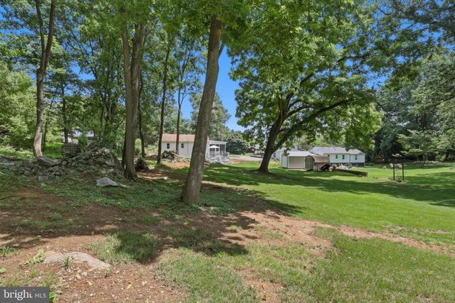 9740 GARIS SHOP RD, Hagerstown, MD 21740