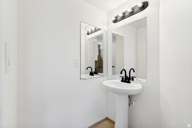 5643 S 4015 W, Taylorsville, UT 84129