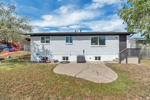 5643 S 4015 W, Taylorsville, UT 84129