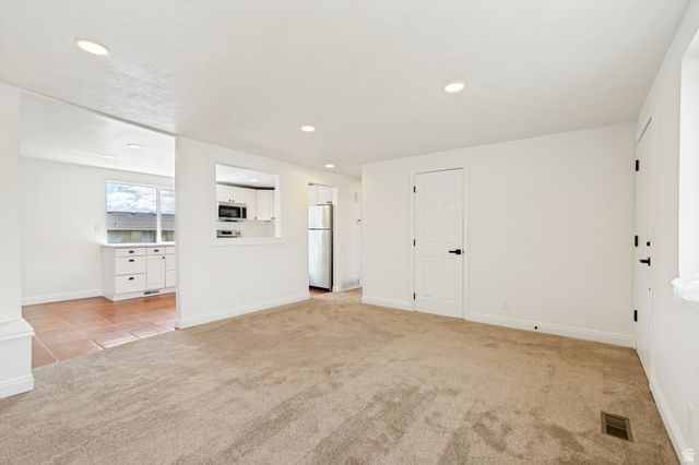 5643 S 4015 W, Taylorsville, UT 84129