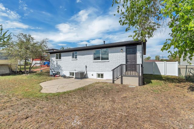 5643 S 4015 W, Taylorsville, UT 84129