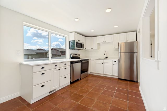 5643 S 4015 W, Taylorsville, UT 84129