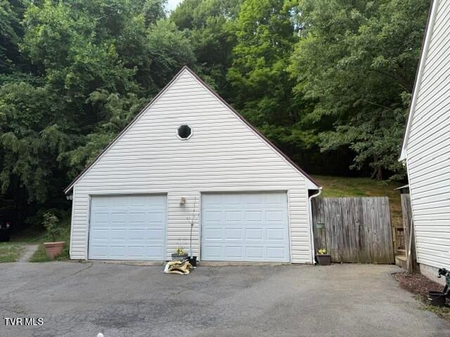16109 Rich Valley Road, Abingdon, VA 24210