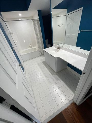 3165 NE 184th St 6304, Aventura, FL 33160
