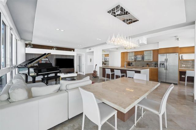 6365 Collins Ave 1008, Miami Beach, FL 33141