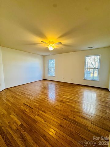 7411 Gate Key Court, Stanley, NC 28164