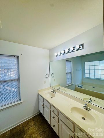 7411 Gate Key Court, Stanley, NC 28164