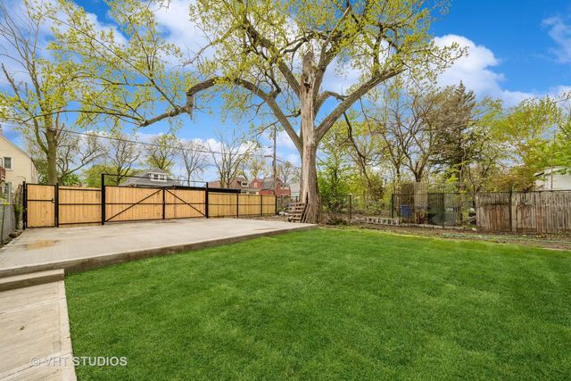 2017 W 68th Street, Chicago, IL 60636