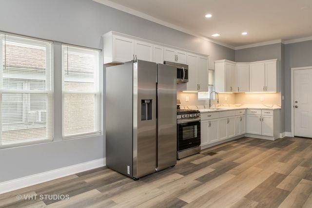 2017 W 68th Street, Chicago, IL 60636