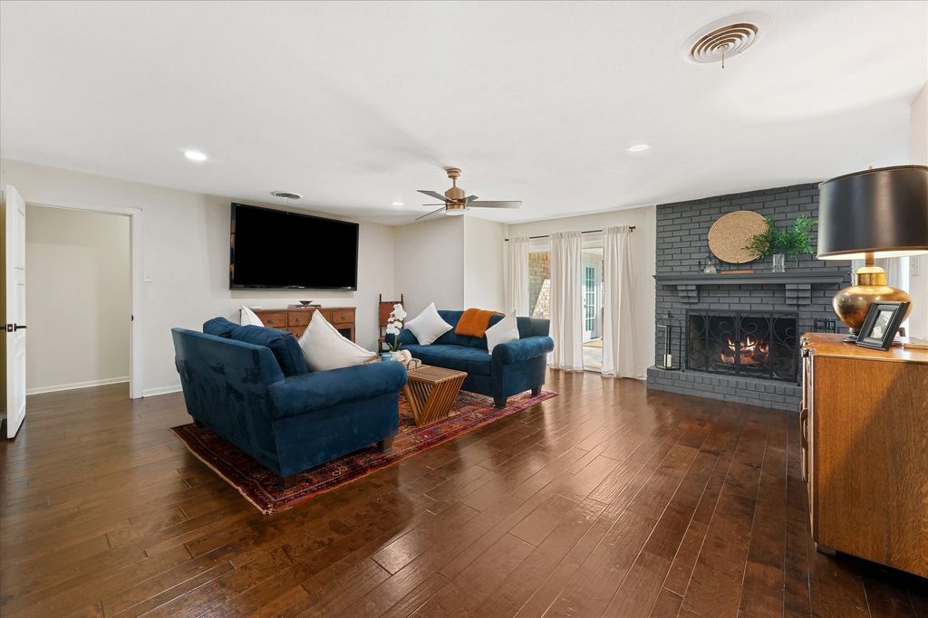 617 Mimosa Drive, Denton, TX 76201 — photo 3