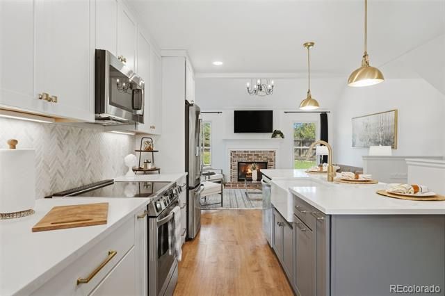 8512 Union Circle, Arvada, CO 80005