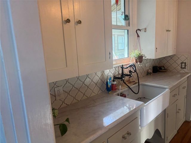 316 18TH AVENUE NE, St Petersburg, FL 33704
