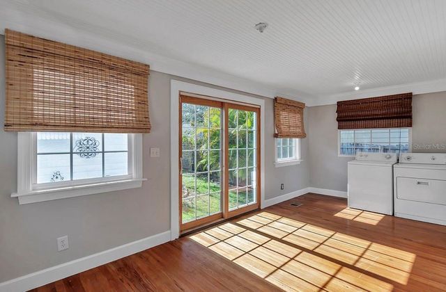 316 18TH AVENUE NE, St Petersburg, FL 33704