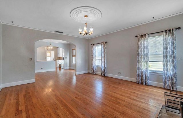 316 18TH AVENUE NE, St Petersburg, FL 33704