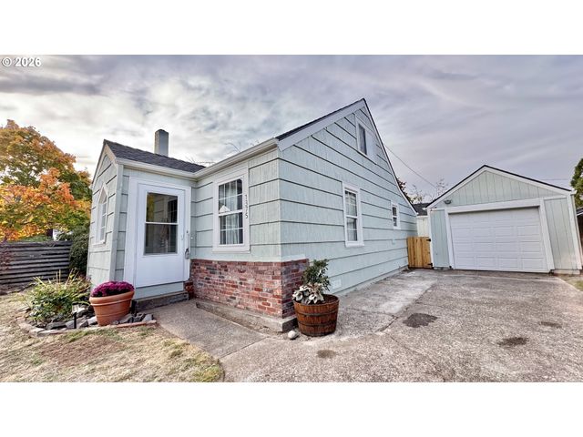 1375 RUGE St, Salem, OR 97304