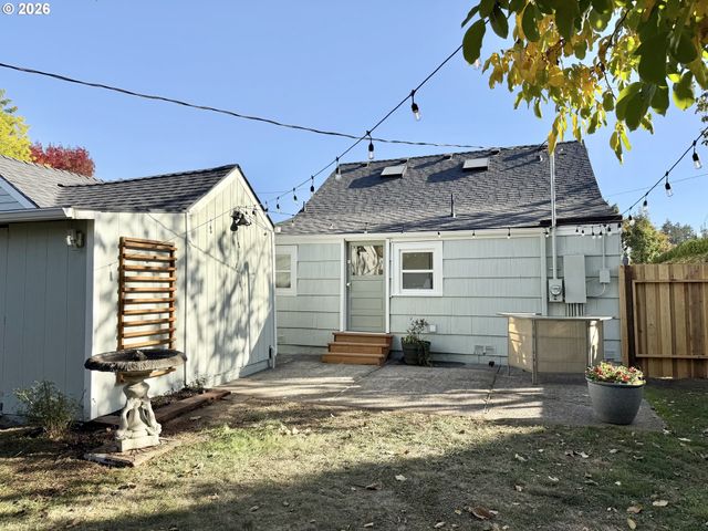 1375 RUGE St, Salem, OR 97304