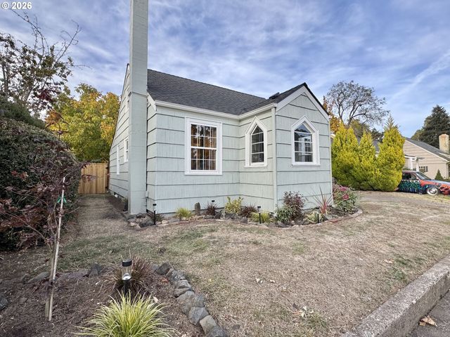 1375 RUGE St, Salem, OR 97304
