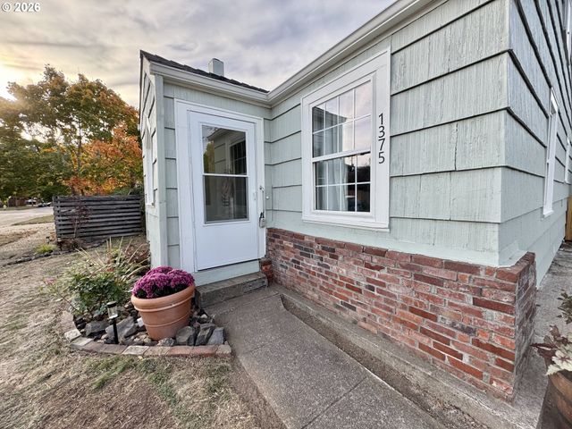1375 RUGE St, Salem, OR 97304
